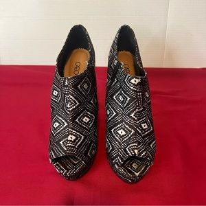 Cato Black and White Classic Booties 8 1/2
